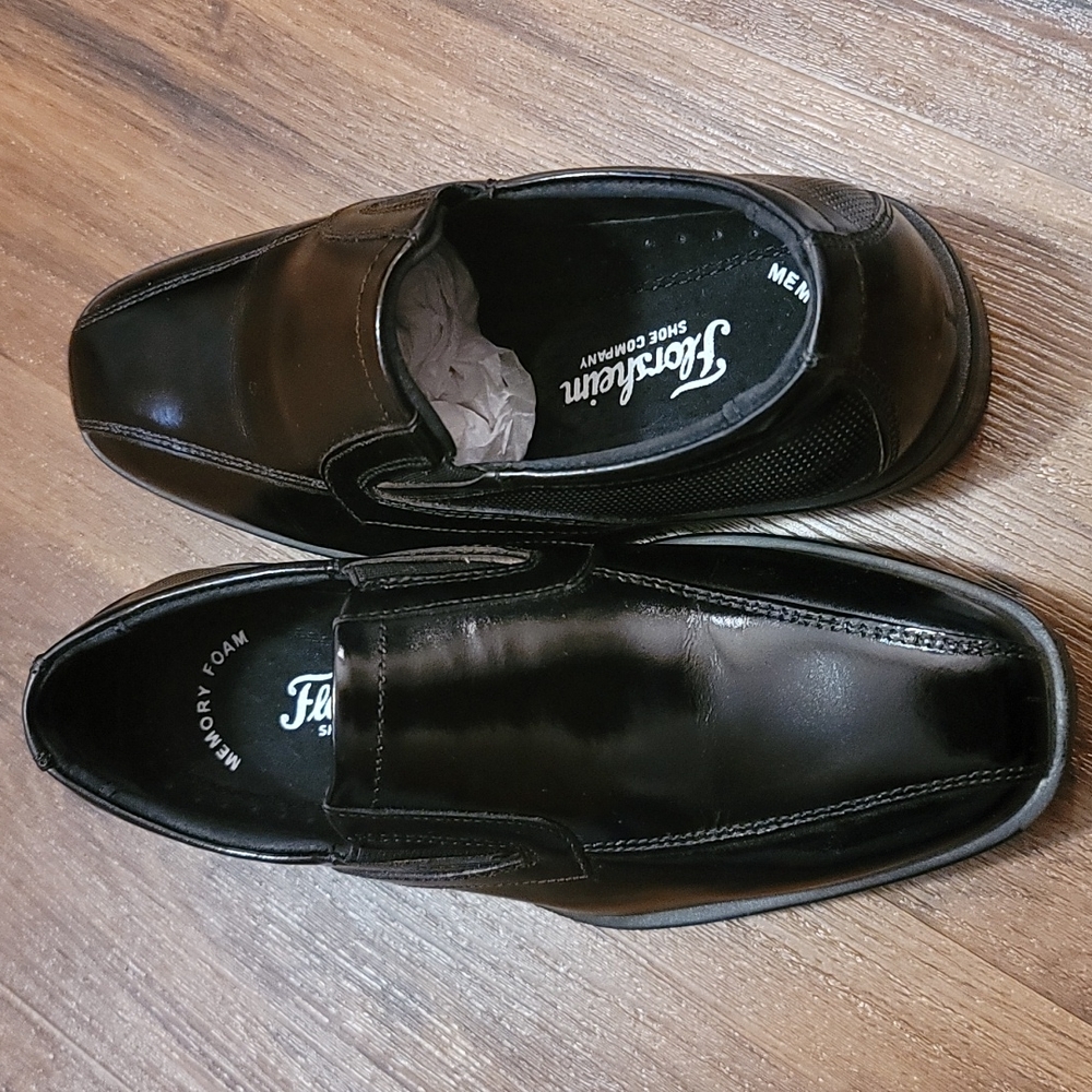 Like new dress shoes